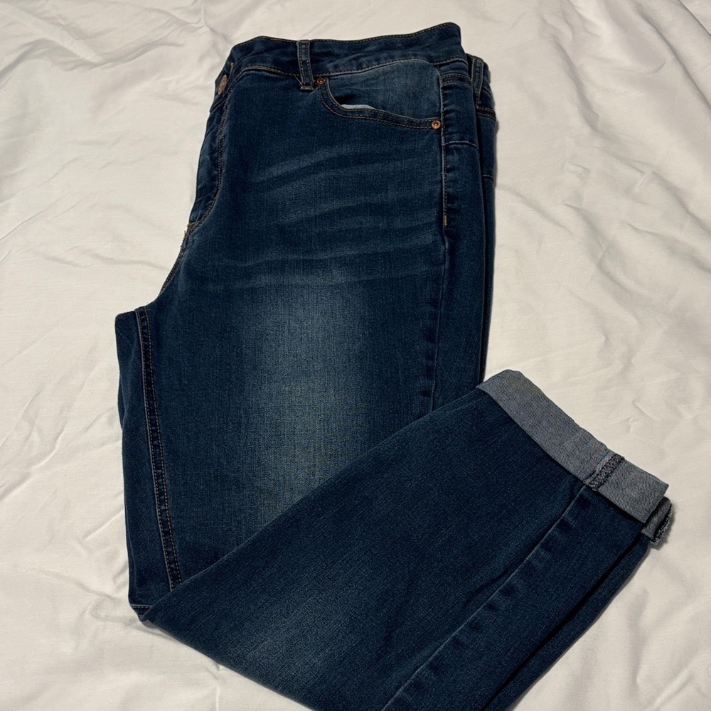 Makers of True Originals Blue Cropped Jeans